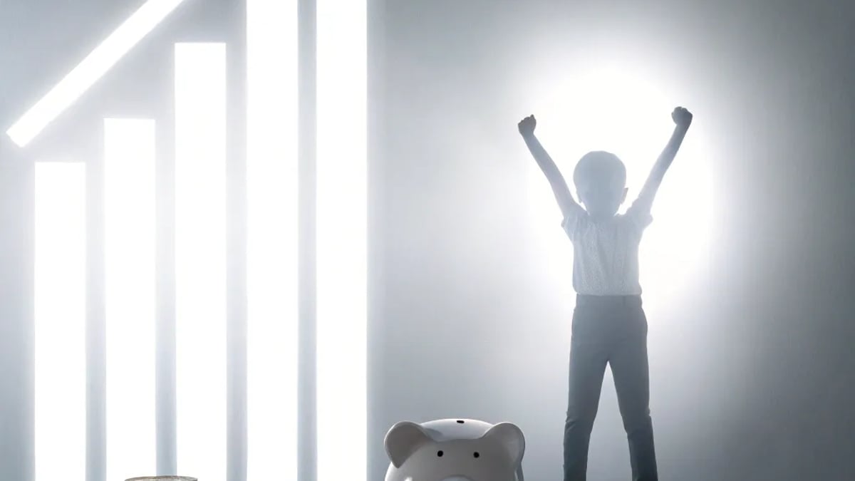 How I Saved My First $100K Before 30